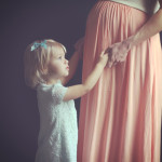 Living: Danielle’s Glowing Maternity Shoot On Grey Likes Baby