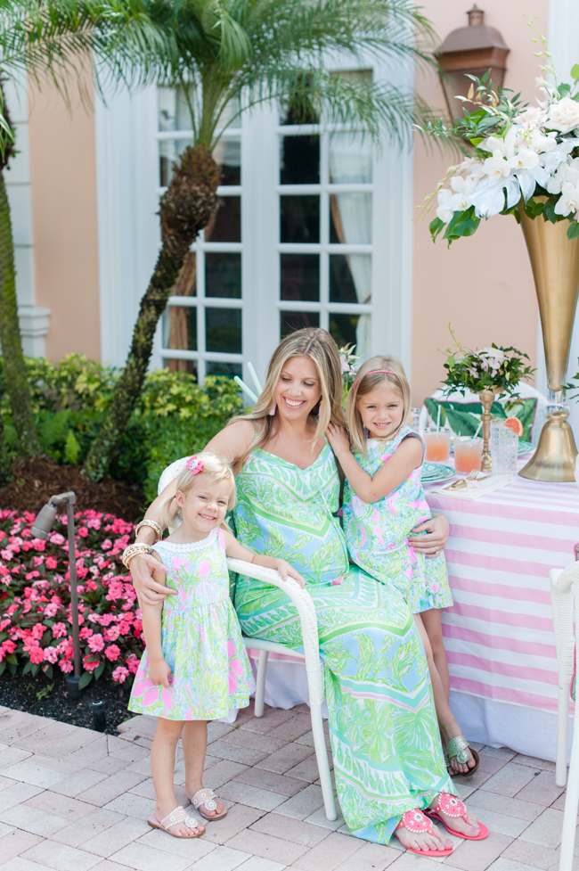 lilly_pulitzer_carleton_varney_frontgate_palm_beach_lately_the_colony_hotel_brunch_ banana_leaf_palm_leaves_pink_mint_green_mothers_day