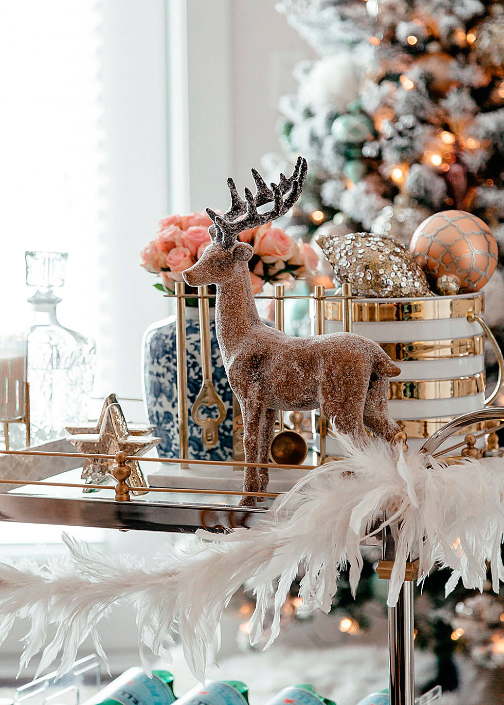 How to decorate with ornaments
